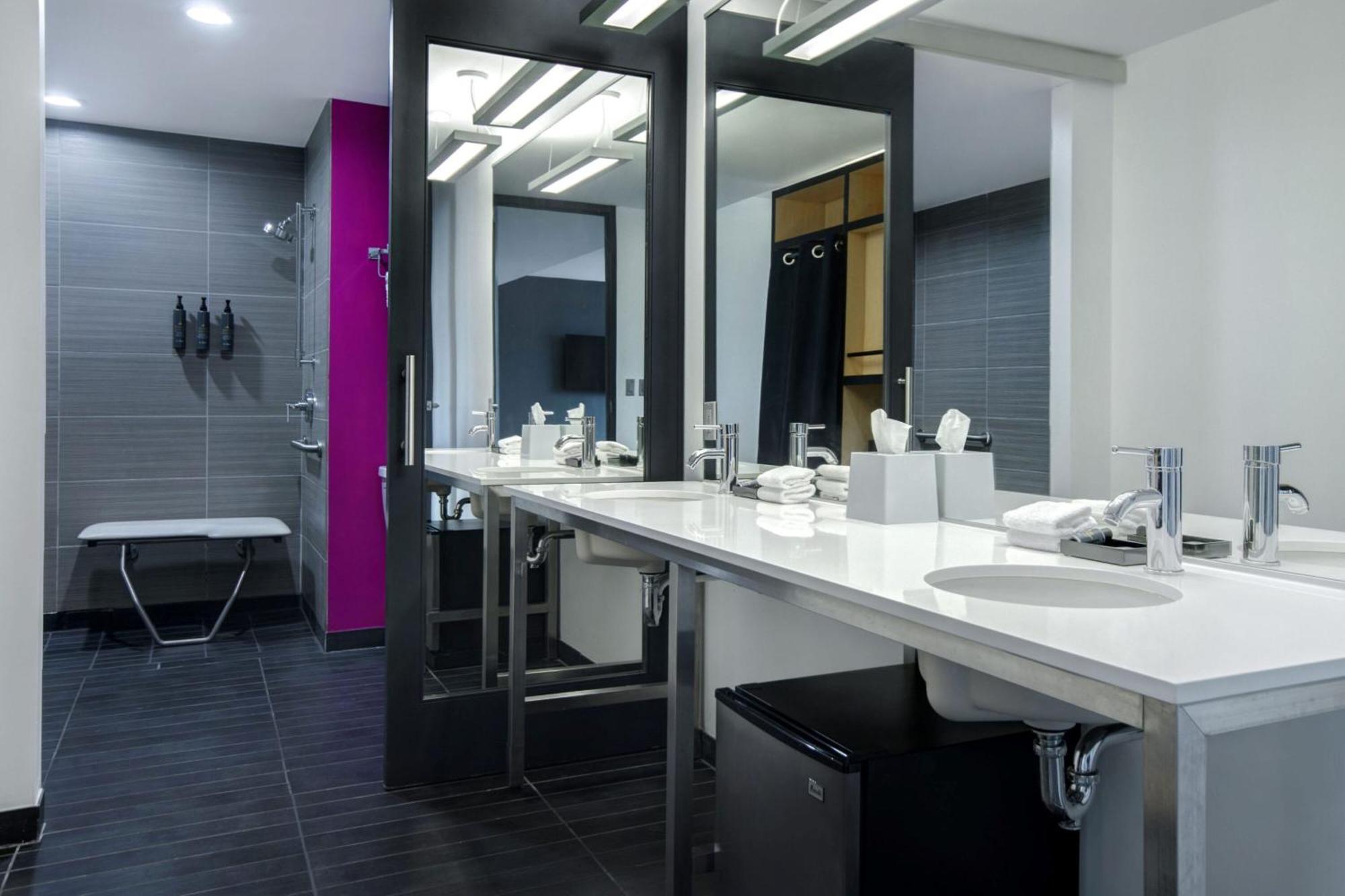 Aloft Oklahoma City Downtown - Bricktown Экстерьер фото